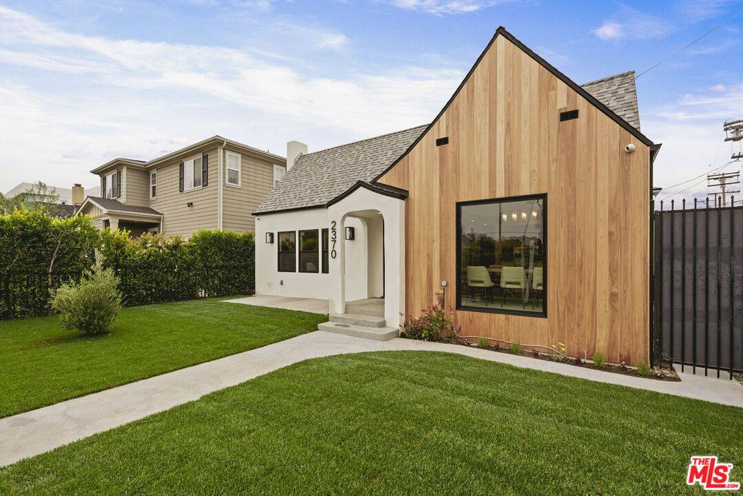 2370   Kelton Ave 7BR La