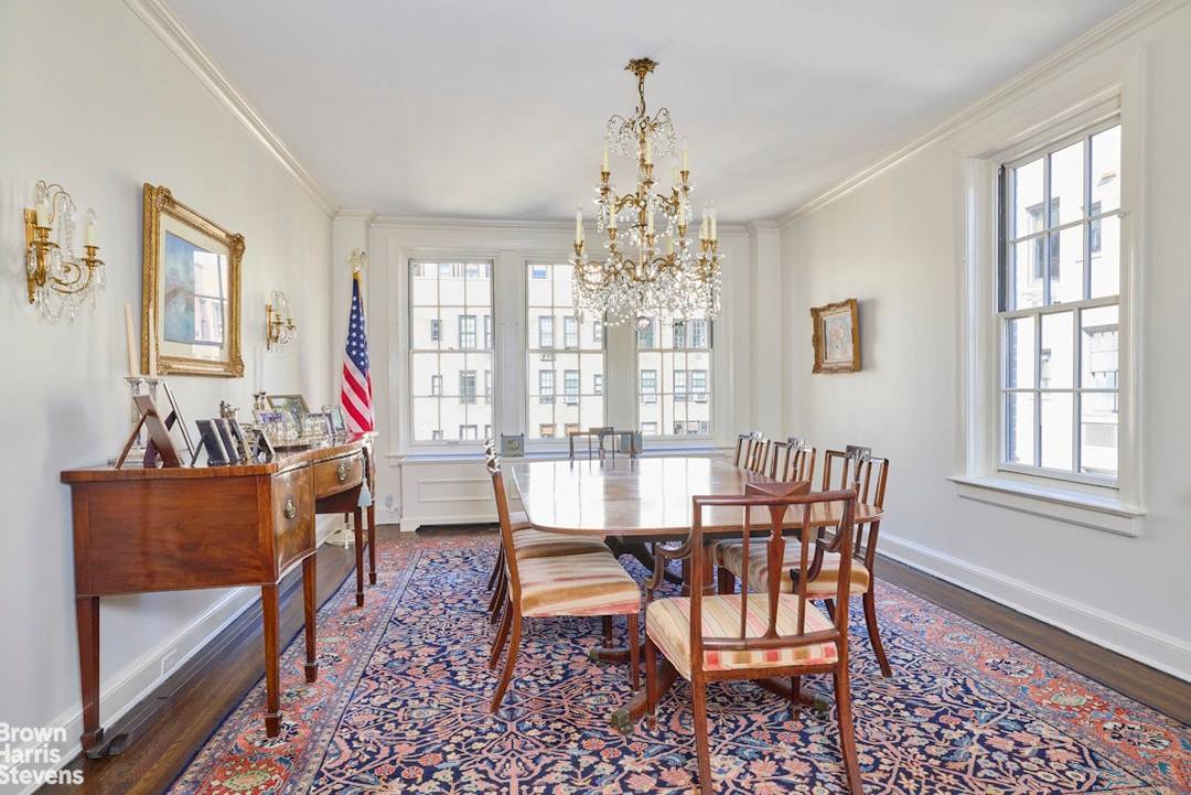 Entire 15th Floor High Above Park Avenue Presenting a rare opportunity to own an expansive and beautifully appointed full floor residence in one of Manhattan's most distinguished prewar cooperatives.