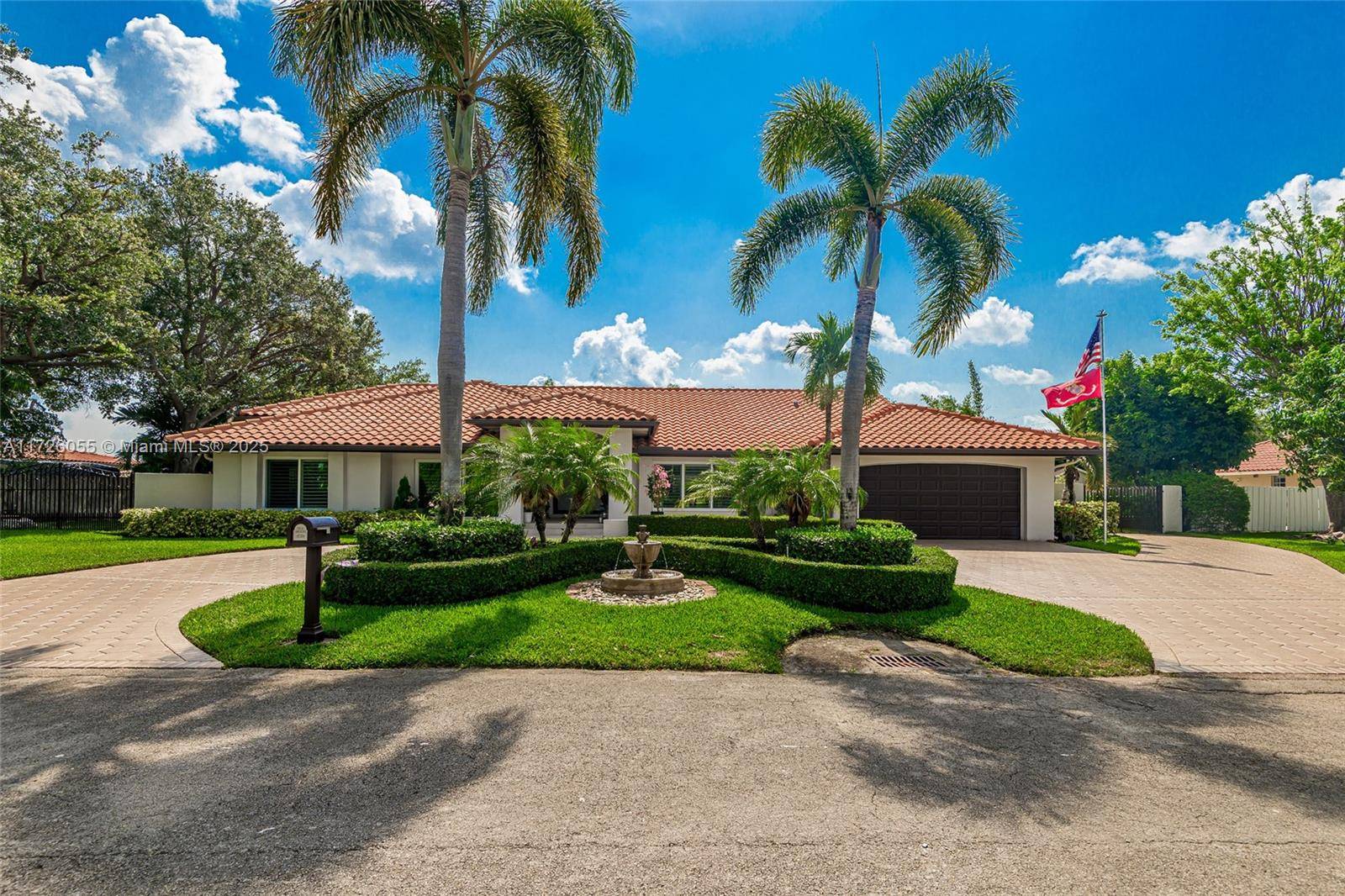 Fully remodeled 2023 4 bedroom, 4 bathroom oasis !