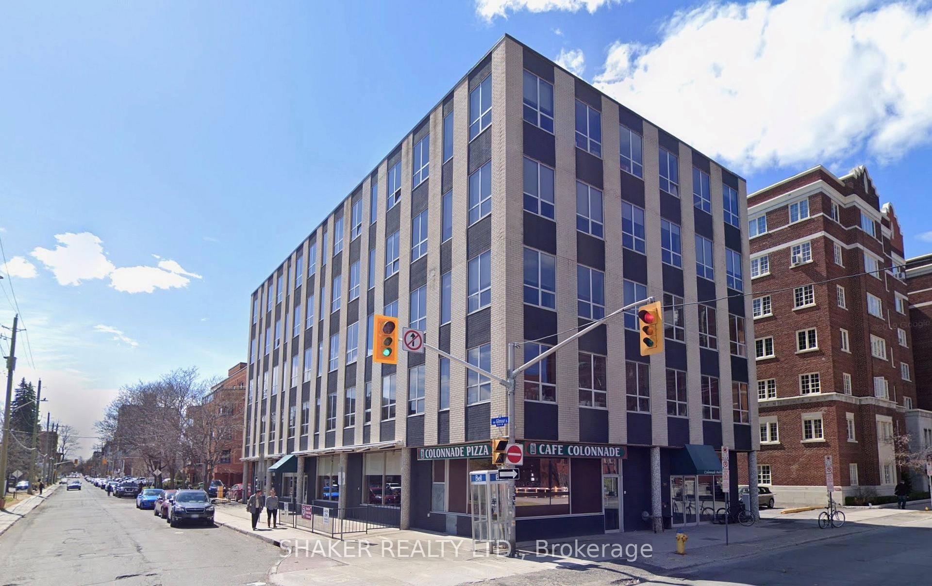 Centrally located office space for Lease on the 4th Floor at the corner of Metcalfe and Gilmour.
