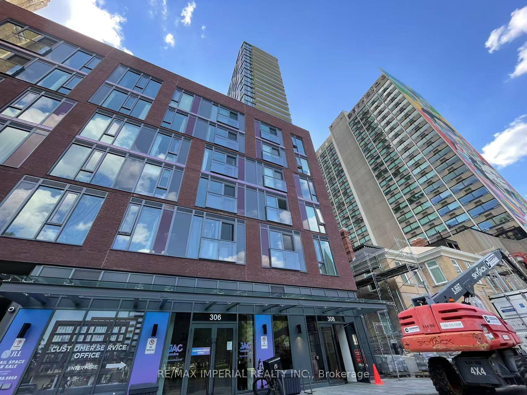 Stylish Urban Living at JAC Condos !
