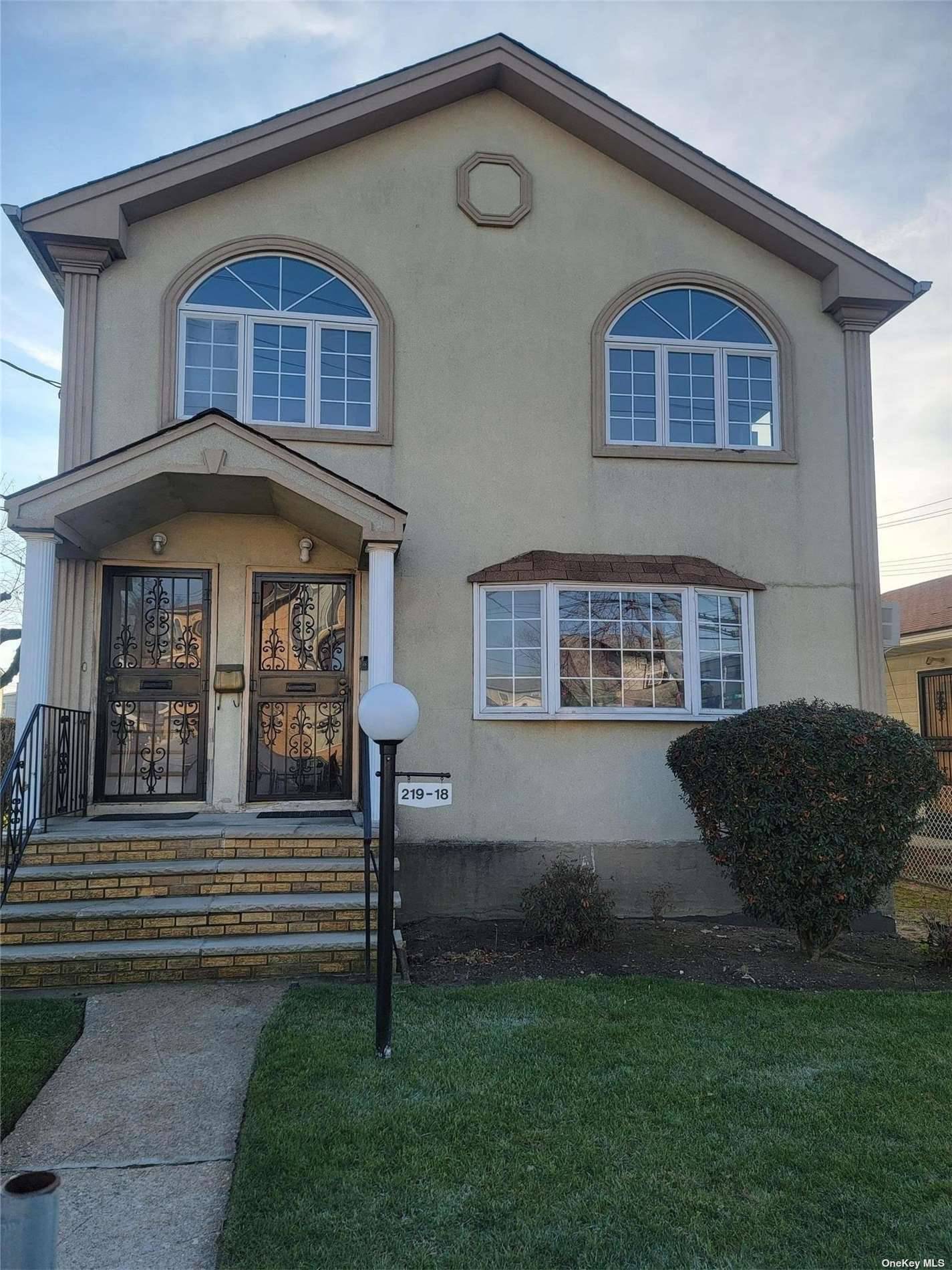 Price Reduction ! ! Amazing 3 bedroom house nestled in the heart of Jamaica, Queens right off the Conduit and Springfield Blvd.