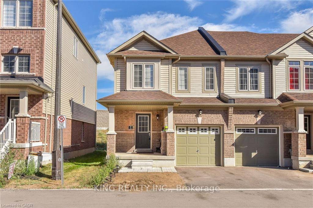 Beautiful and well maintained 3 bedroom, 3 bathroom townhome in a highly sought after family friendly neighborhood of Cambridge.