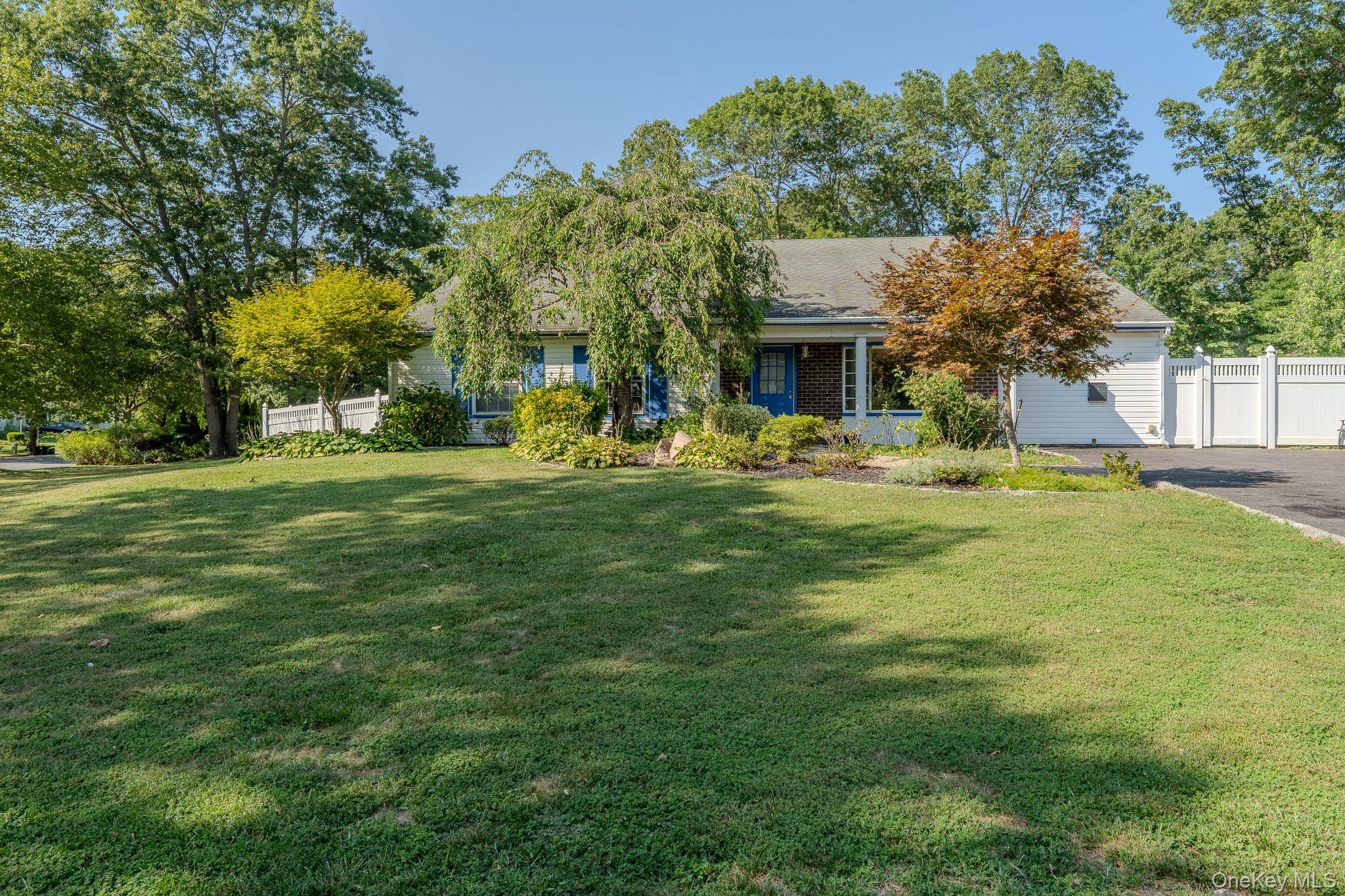 Come See This Beautiful Expanded Ranch home, with a 1 Bedroom 1 Full bathroom legal accessory apartment.
