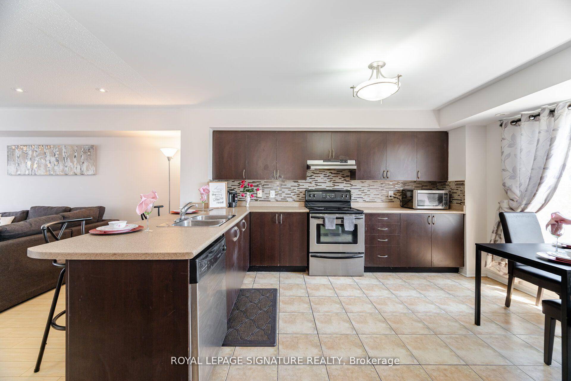 Welcome to A Turnkey Gem in the Heart of Churchill Meadows !