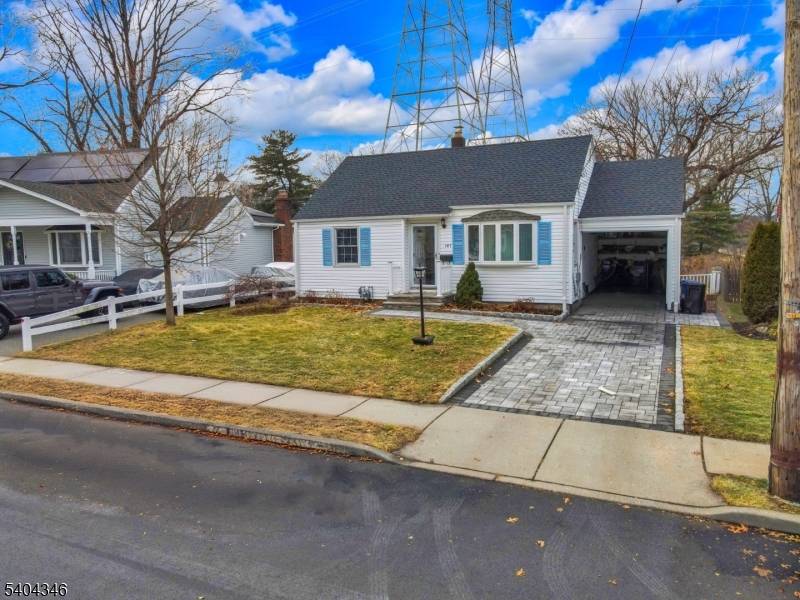 Welcome to this beautifully maintained ranch home, perfect for moving in immediately !