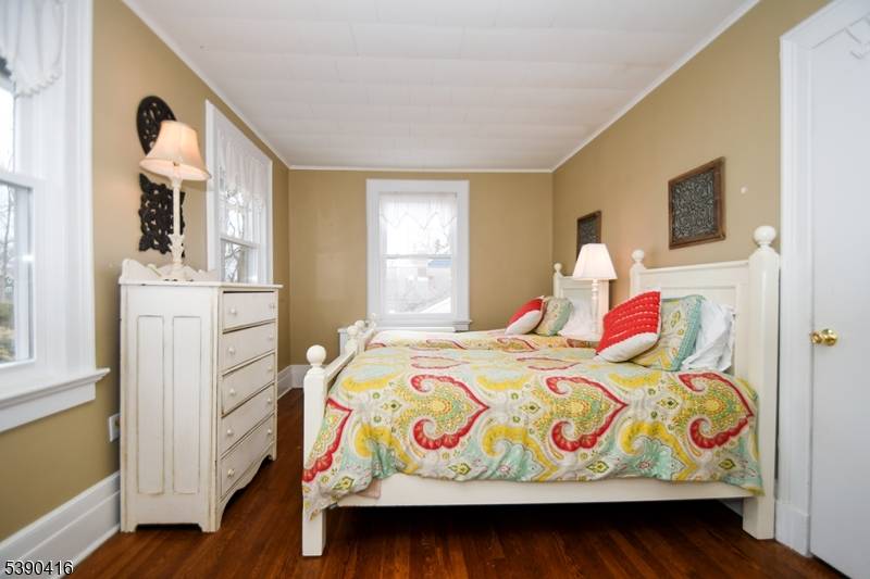 Immaculate, professionally decorated 2 BR 1 BTH fully furnished apt with office.