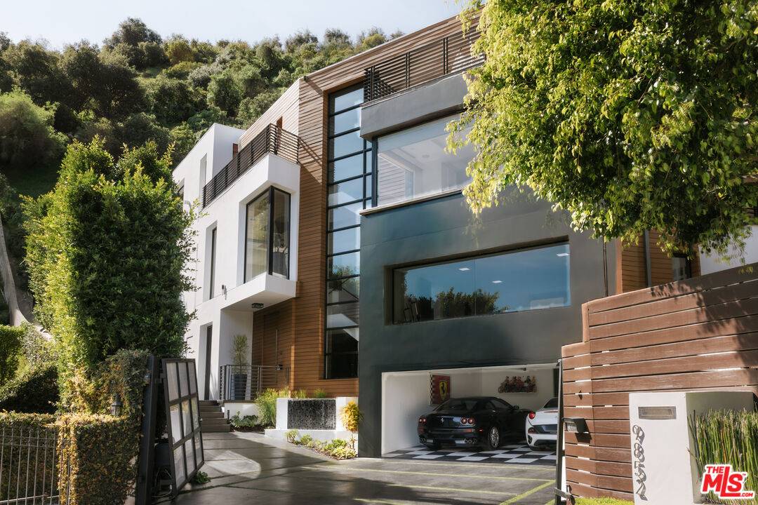 9852   San Cir 7BR Beverly Hills Post Office | B.H.P.O. La