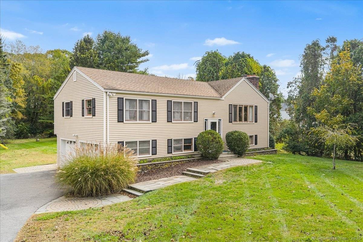 Welcome to 9 Sleepy Hollow Road, a raised ranch in charming Niantic, CT an exceptional opportunity for savvy buyers looking for value and upside.