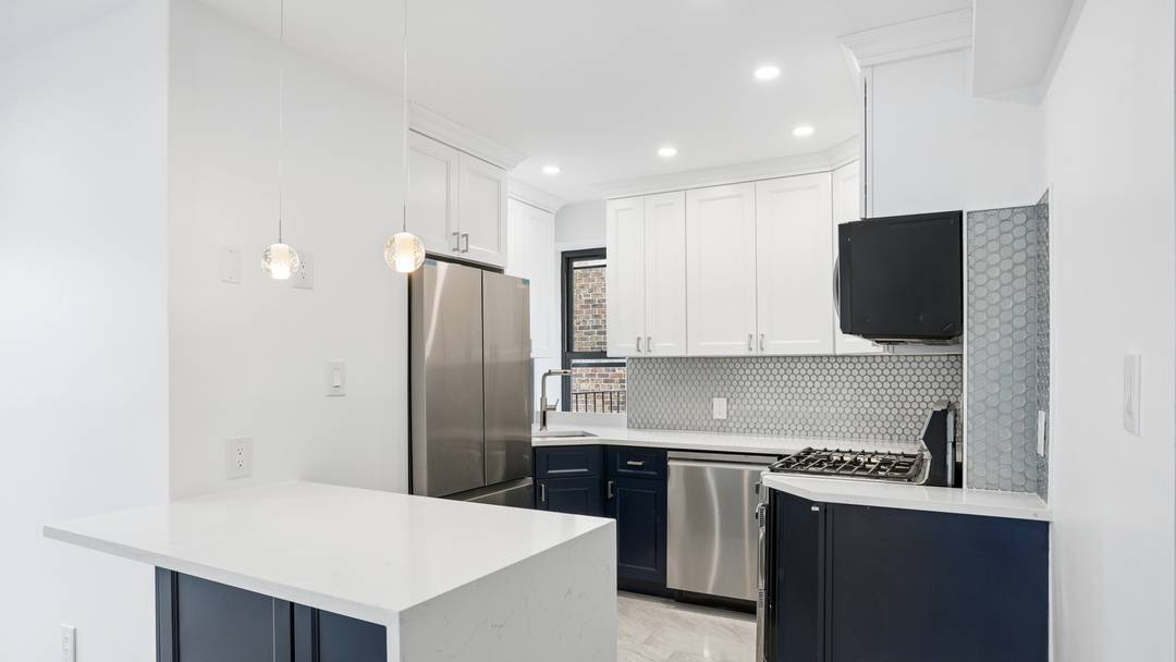 Welcome to 3400 Snyder Avenue, Unit 6K a fine alternative to Prospect Lefferts Gardens and Prospect Park.