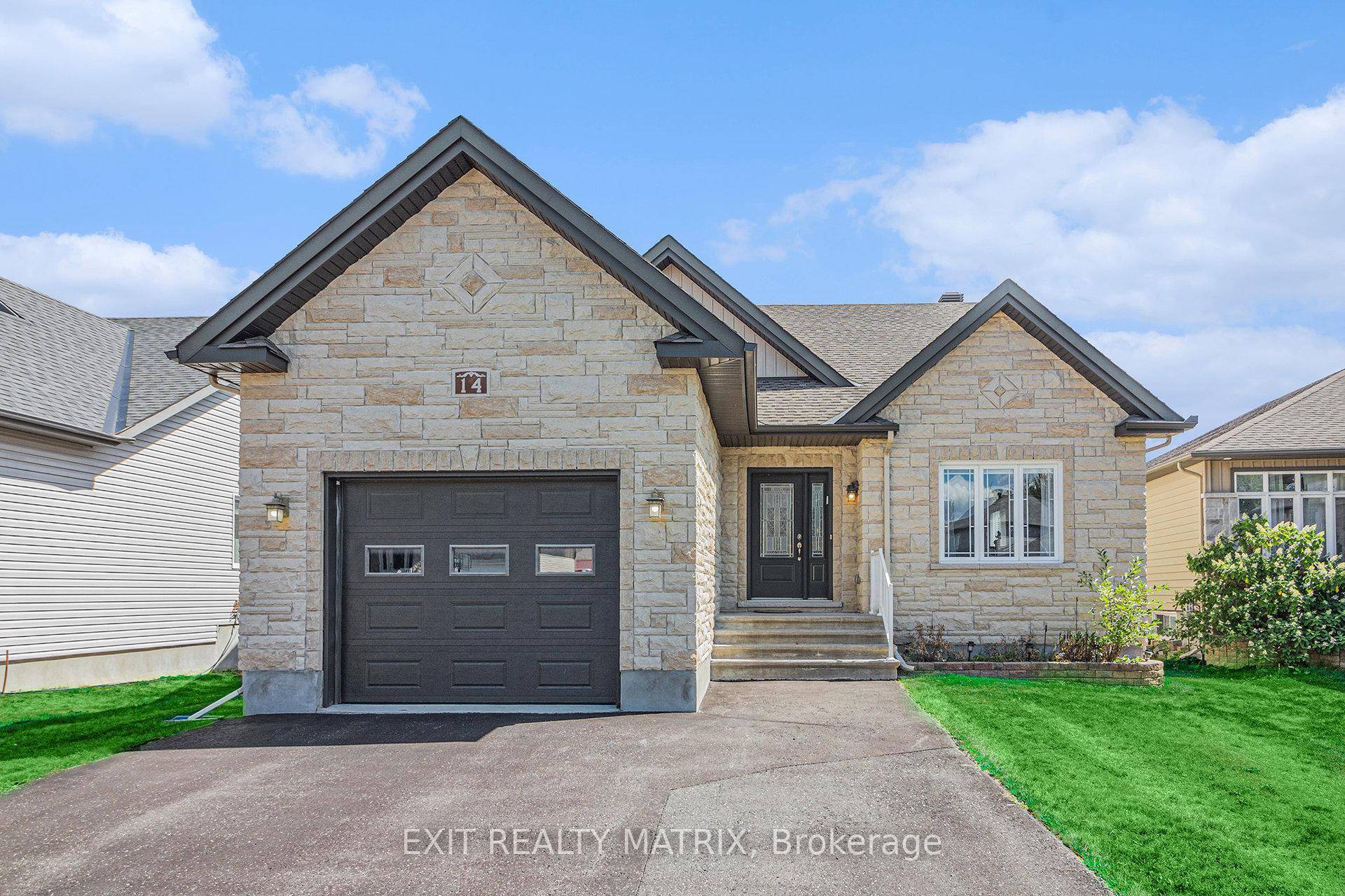 Welcome to 14 Provost Street, a charming 3 bedroom, 2 bath bungalow offering comfort, functionality, and small town living at its best.