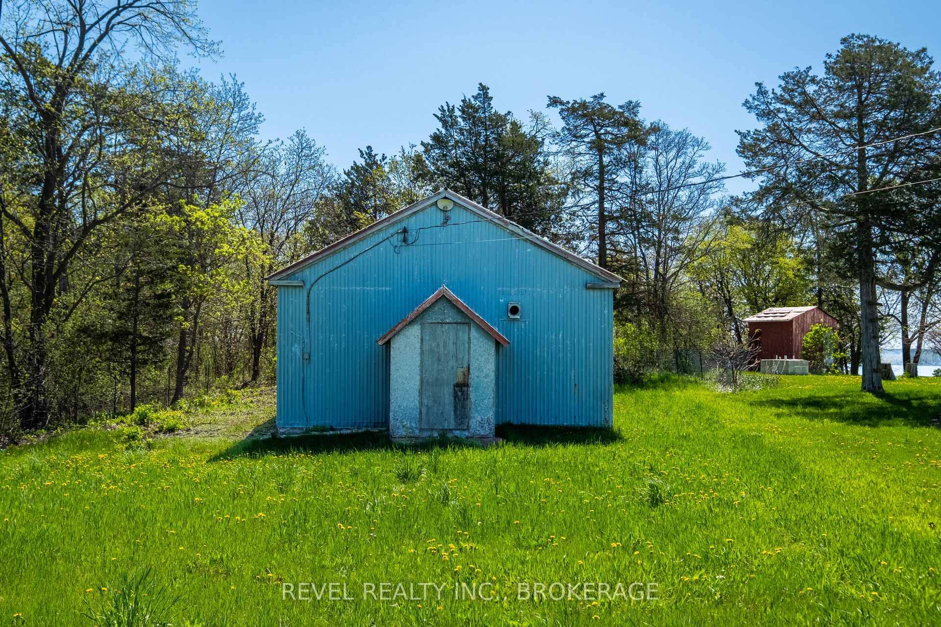 Opportunity Awaits ! Looking for an affordable property just minutes from Picton ?