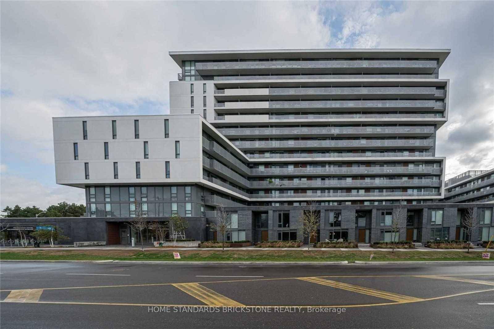 2 Bedroom W 2 Full Bath luxurious Yorkdale Condo.