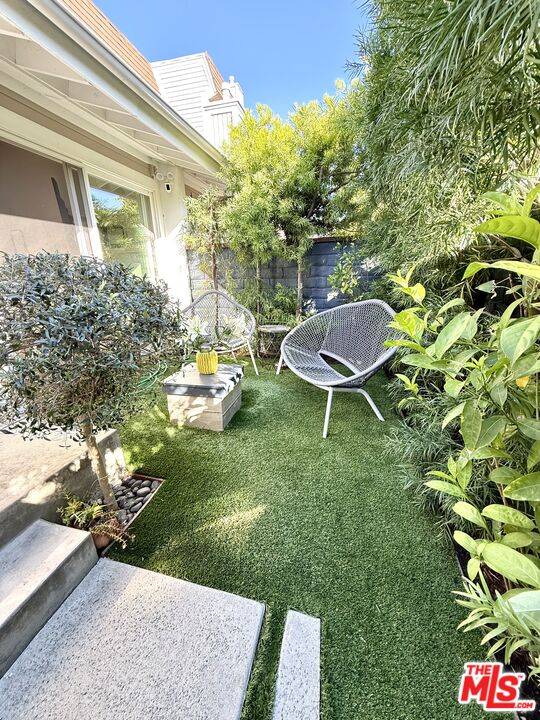 4305   Alla Rd 2BR Marina Del Rey La