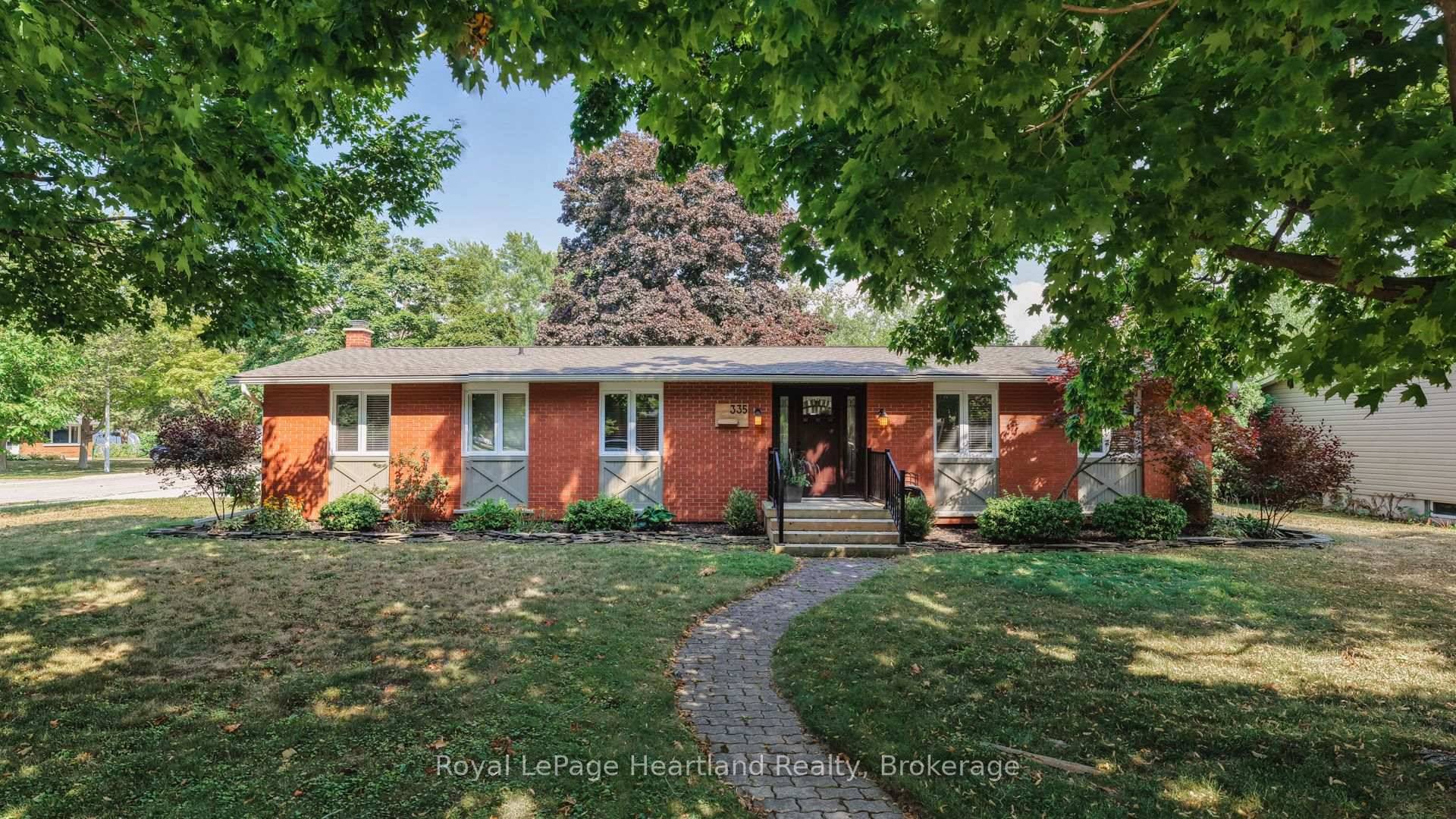 335 Oak Street West End Bungalow Steps to Lake Huron Just a short stroll to the lake and some of the most breathtaking sunsets over Lake Huron, this west end ...