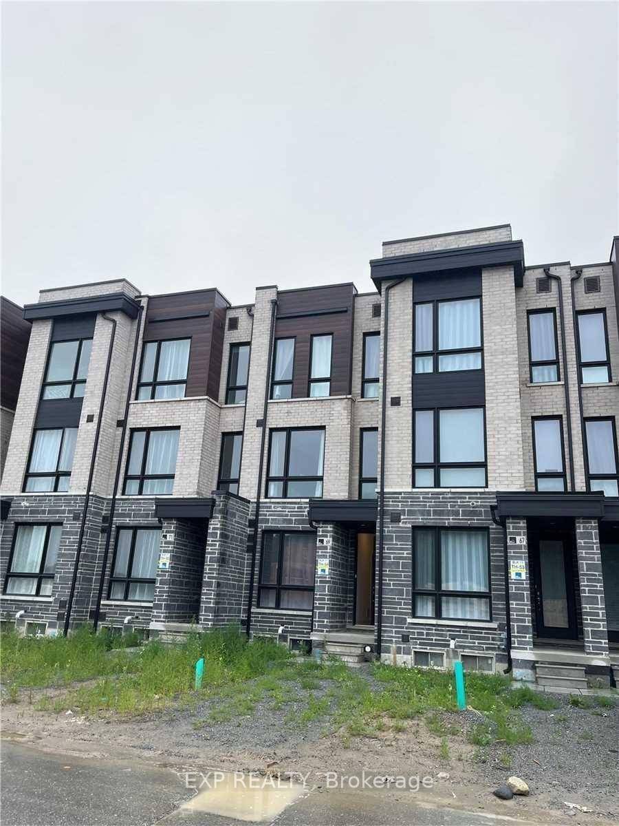 Relatively New Freehold Town With 3 Bedrooms.