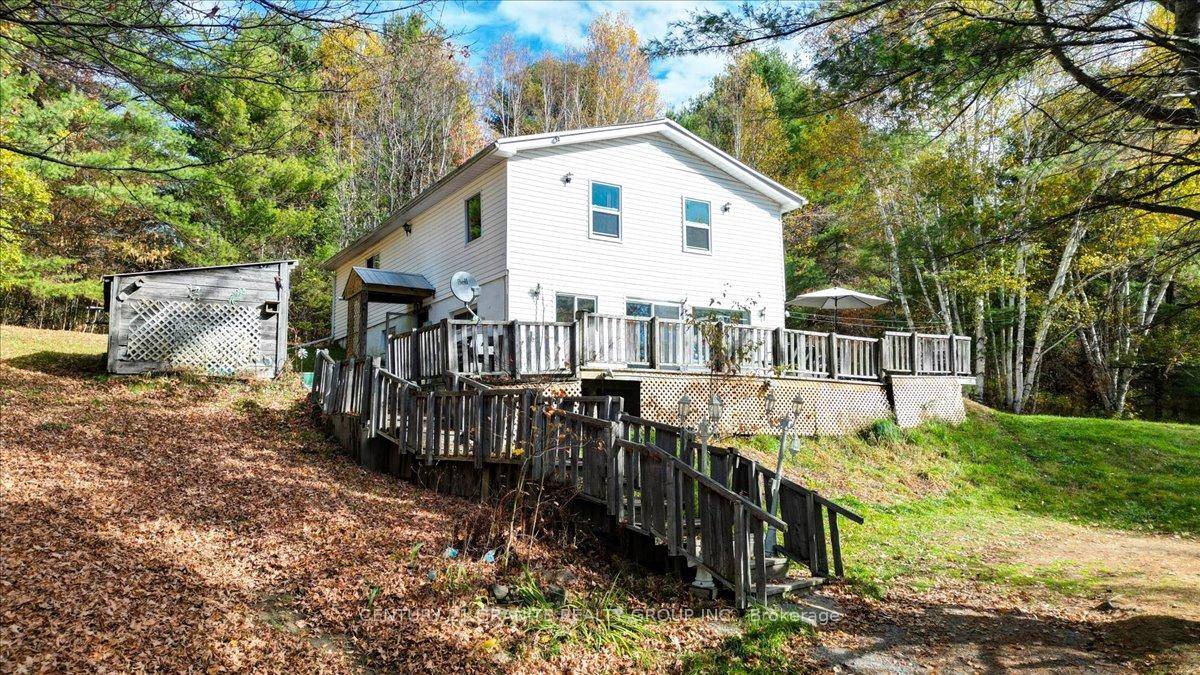 31 Acres Minutes from Downtown Bancroft !