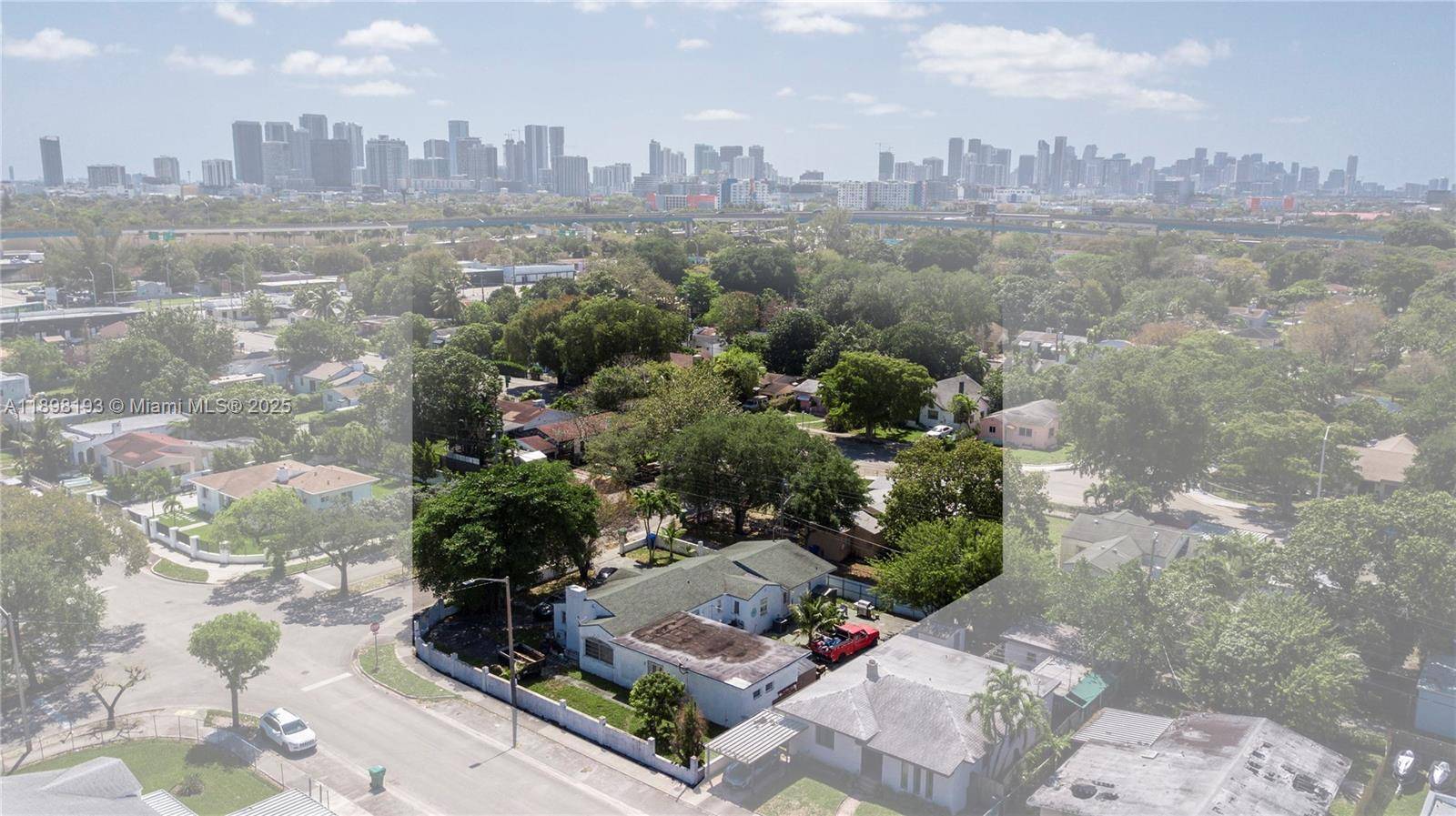 Great investment opportunity in the rapidly growing Bay Vista Park area !