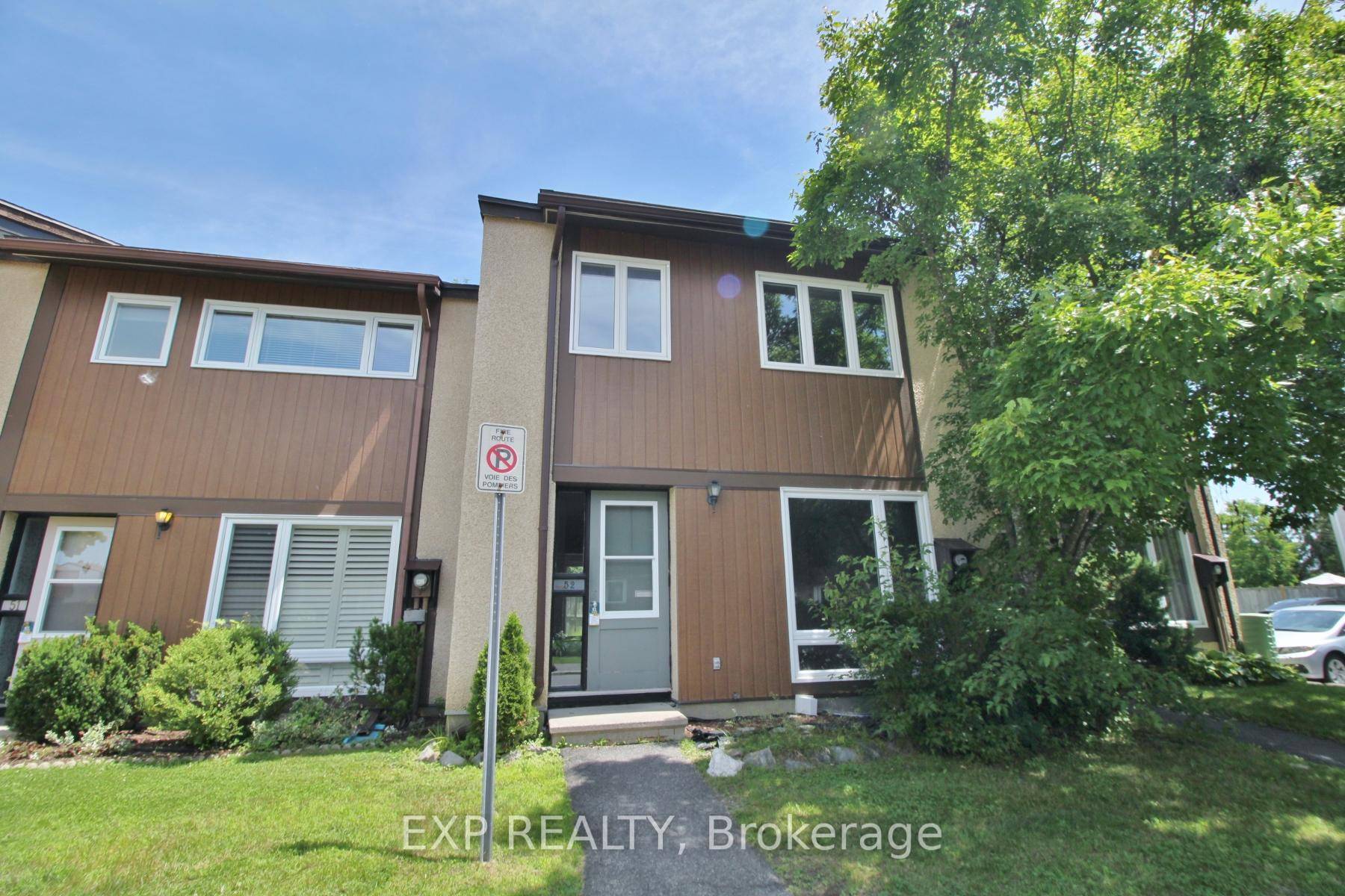 Beautifully maintained home featuring tile in the entryway, laminate flooring in the living and dining rooms, and hardwood floors throughout the second level.