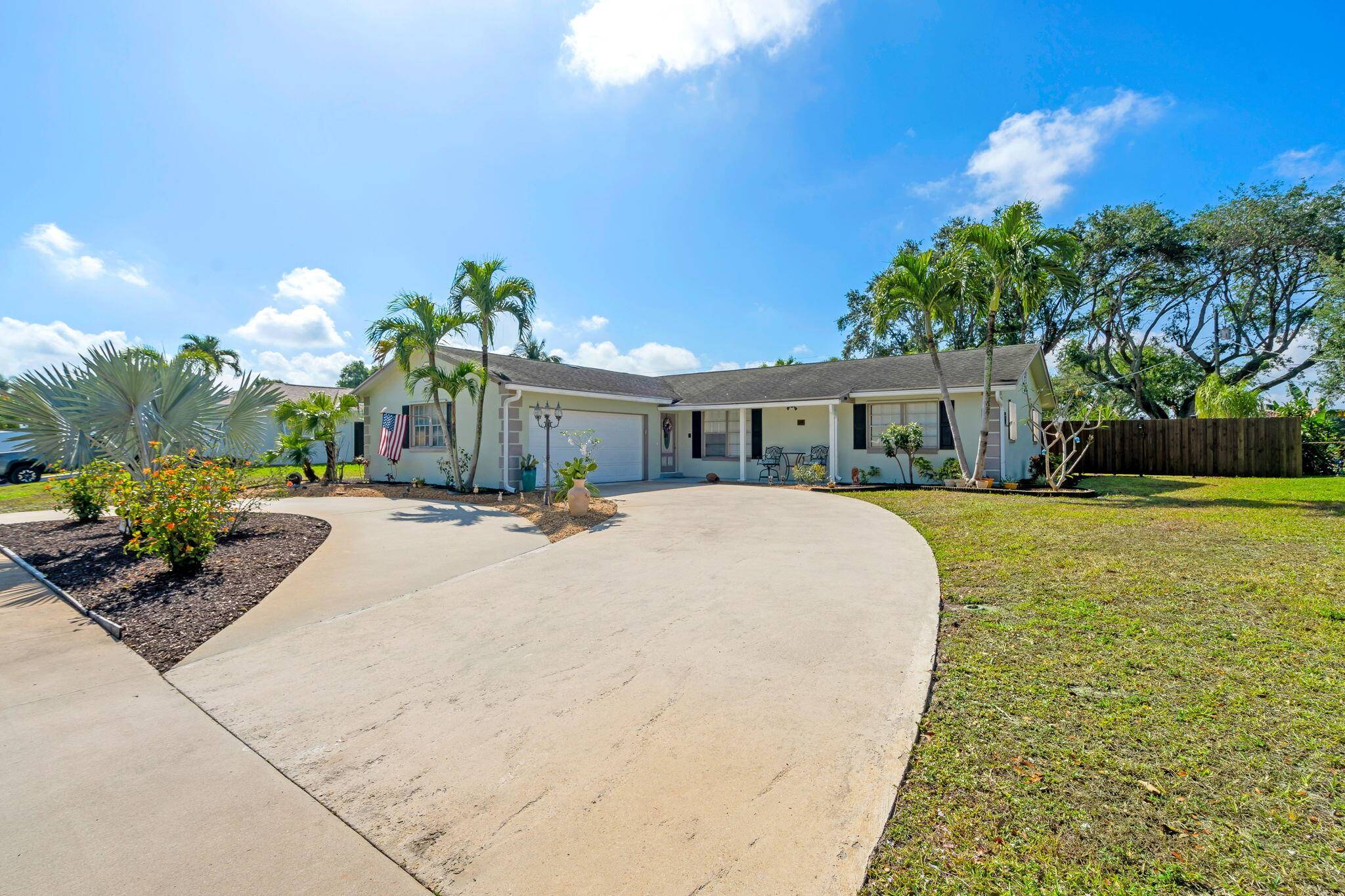 Welcome to your perfect Florida retreat !