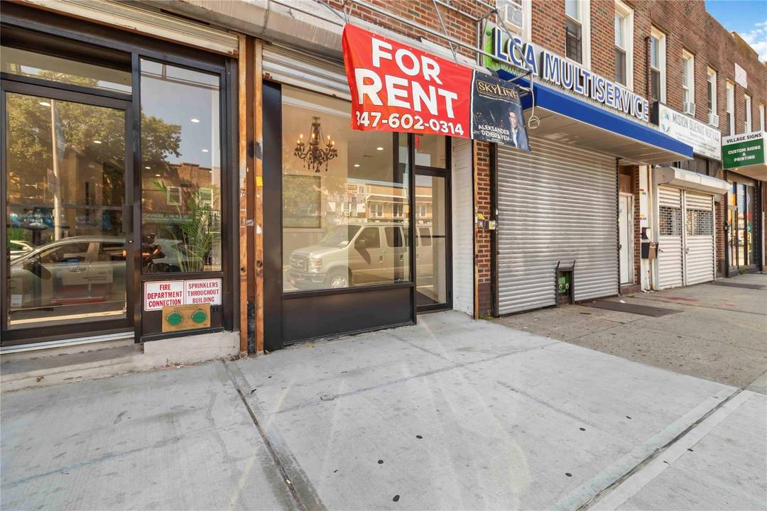 Retail Space for Lease 212 26 Jamaica Ave, Queens Village, NY Prime retail opportunity on busy Jamaica Avenue !