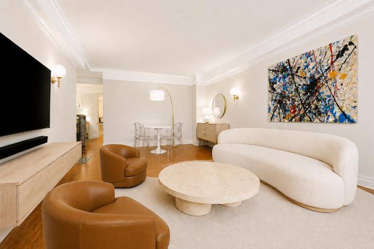 Drastically reduced for an amazing deal starting on or before September 1One block from campus 4 Bedrooms 3 BathroomsDirect Riverside Park viewsSpacious layout with excellent natural lightSeparate dining areaWindowed chef's ...