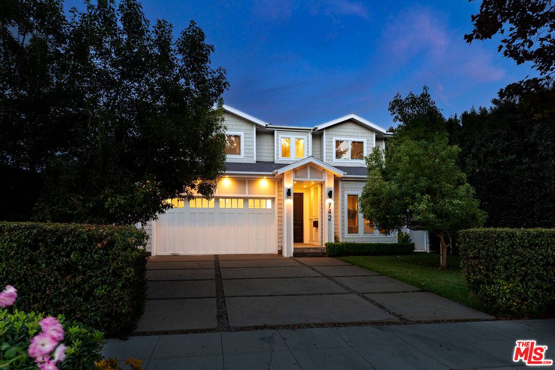 742  N Detroit St 5BR Hollywood Hills East La