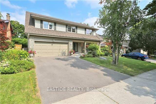 Spacious Family Home On Child Friendly Cres In The Denlow and York Mill C.
