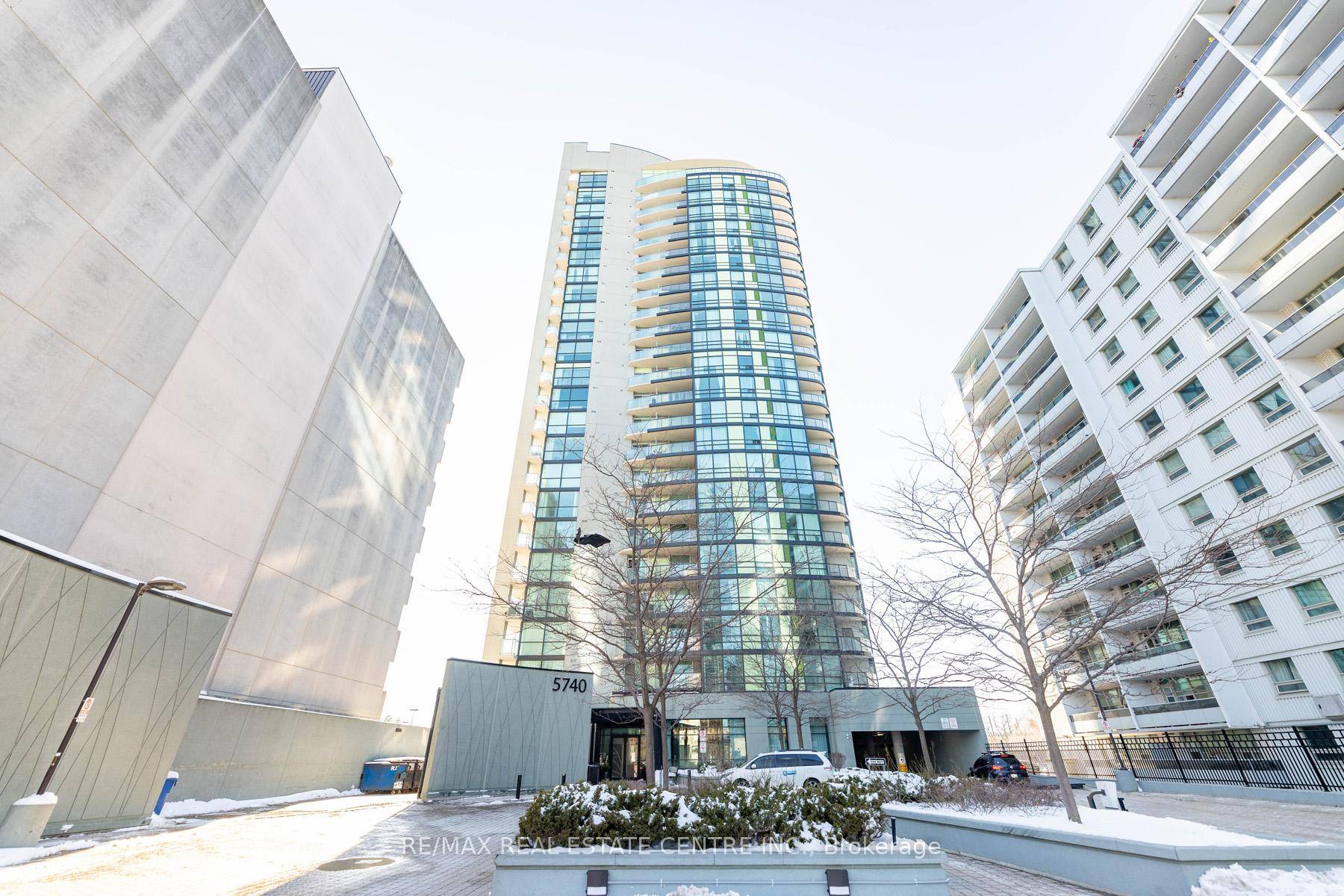 Prime Location ! At Yonge And Finch Area.