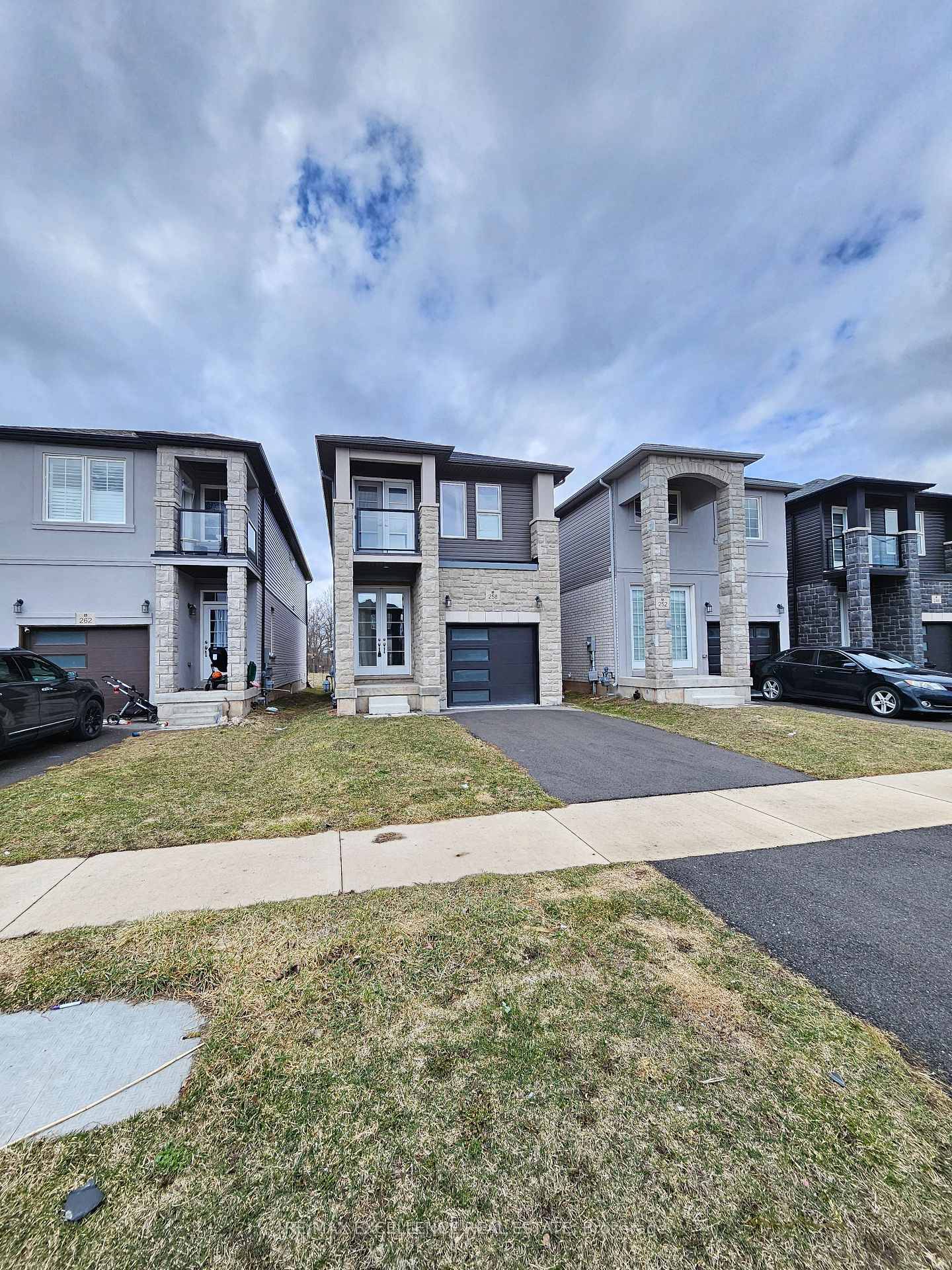 Available For Lease Immediately, Easy Access To Highways, Waterways, Shopping, Parks And Schools.
