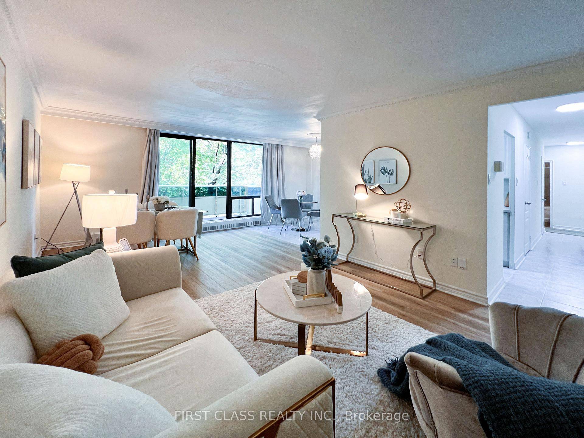 Experience this bright and beautifully renovated suite in a quiet and convenient neighborhood, just steps to Kennedy Subway, GO Station, and the upcoming Eglinton Crosstown LRT !