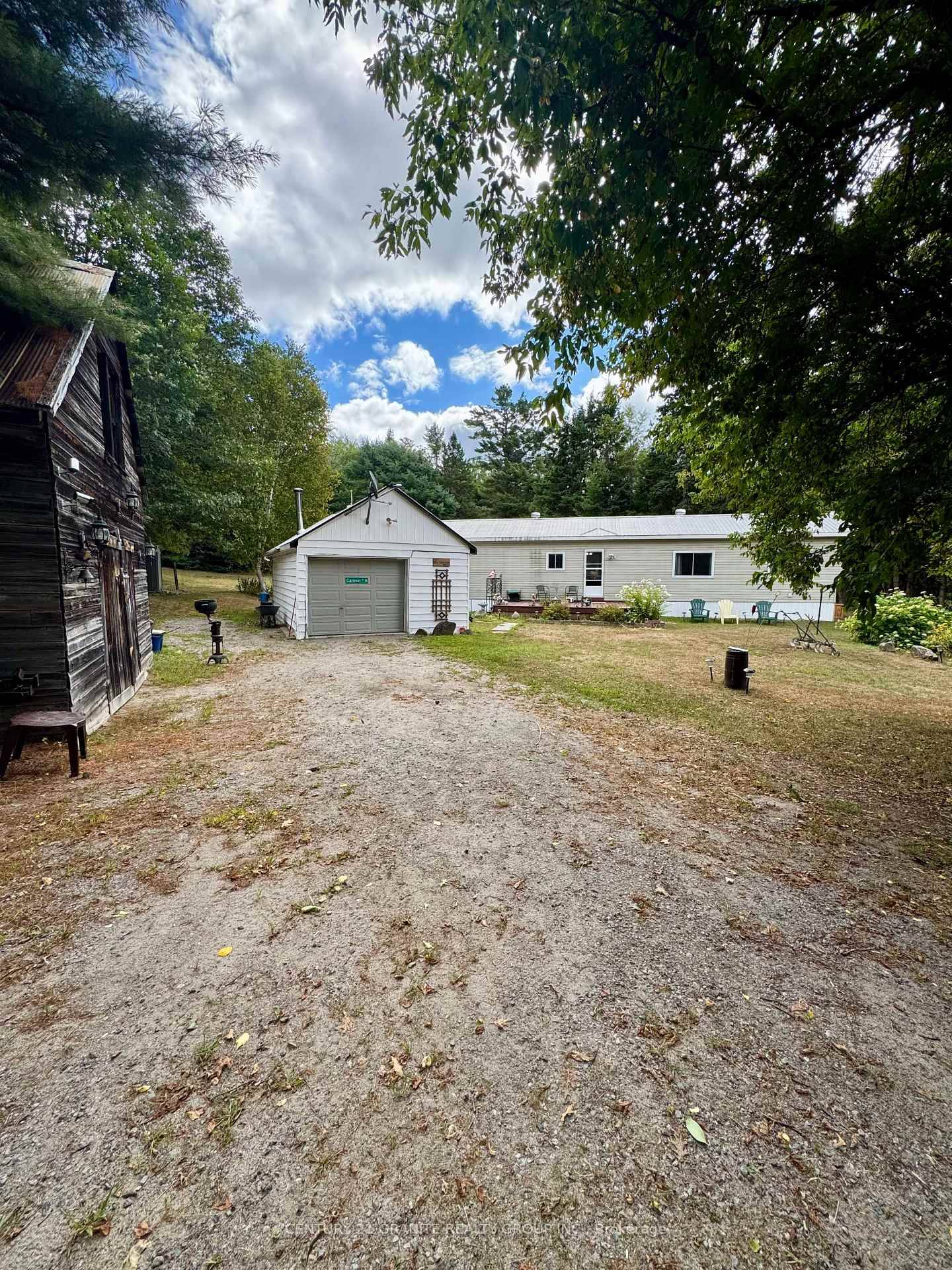 Affordable, turn key ready 3 bedroom, 1 bath mobile home.