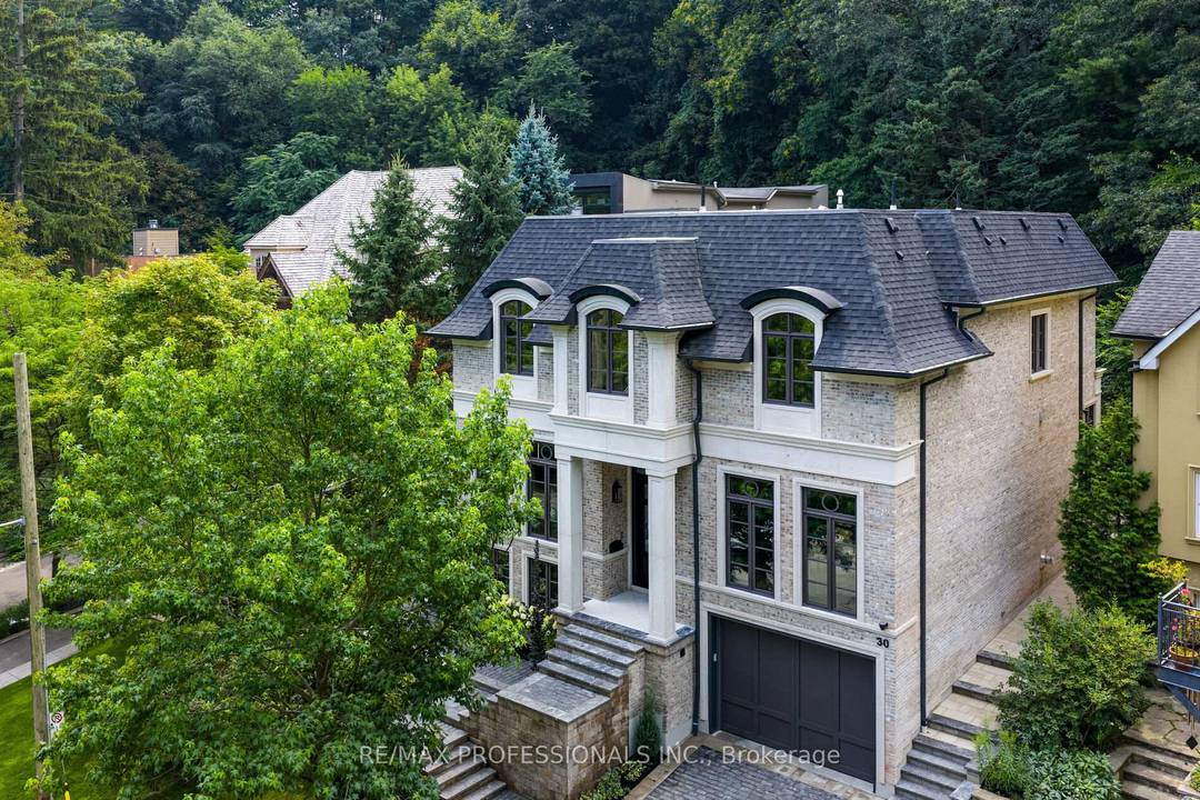 Nestled on a quiet cul de sac in a rare, beautiful ravine setting, this 5, 000 sq ft French inspired estate architecturally refined by Hausworks, built by Atelier Custom Homes ...