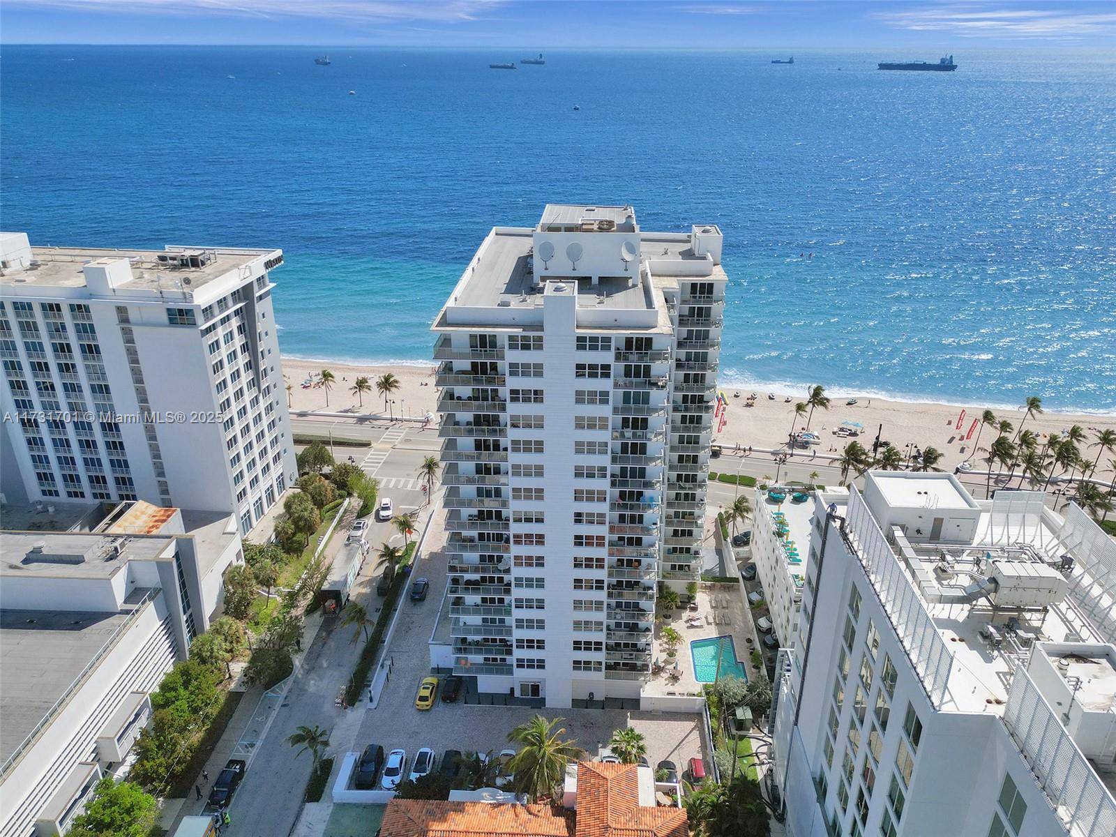 OCEANFRONT LUXURY LIVING !