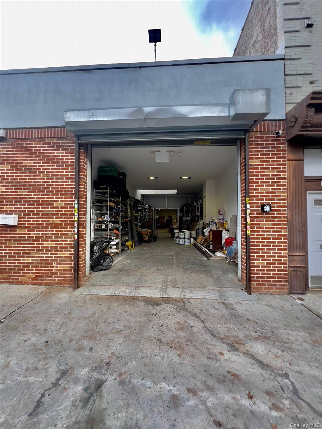 This is for the 1st floor unit, please not we have a 2nd office that is available as well Prime First Floor Commercial Space for Lease Approx.