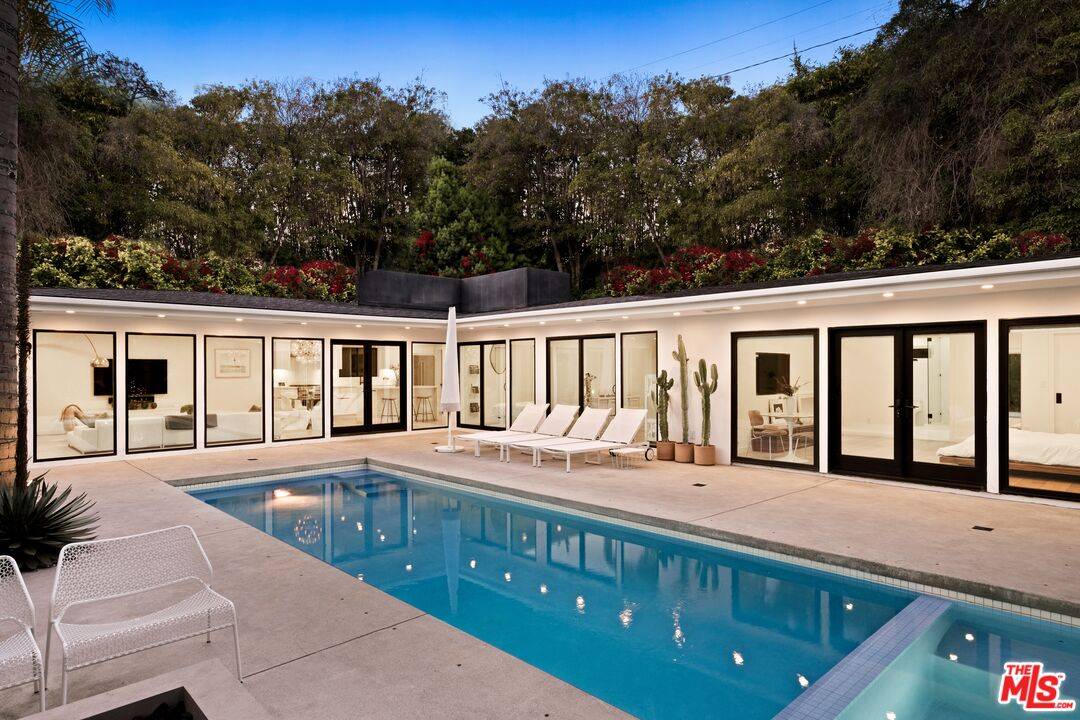 2872   Nichols Canyon Rd 3BR Hollywood Hills East La