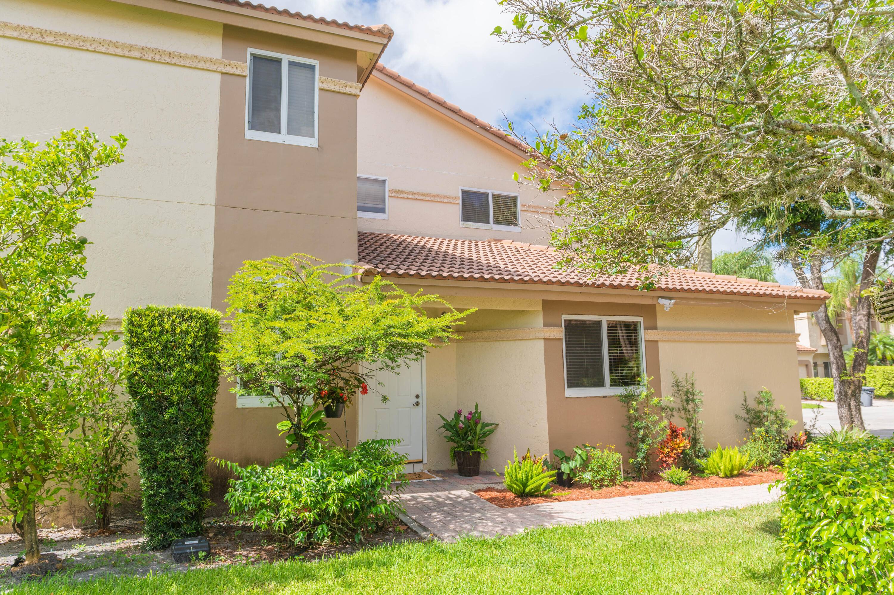 Enjoy the lifestyle in prestigious Boca Pointe !