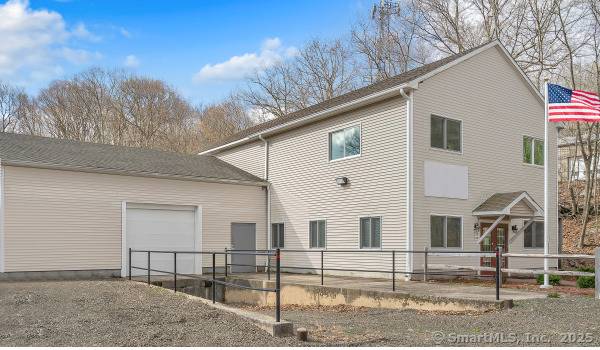 Exceptional industrial property offering 18, 500 sq.