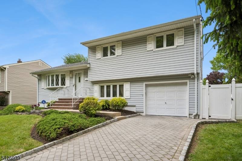 Welcome home to this beautifully maintained 3 bedroom, 2 bath Colonia residence that seamlessly blends comfort, style, and functionality.