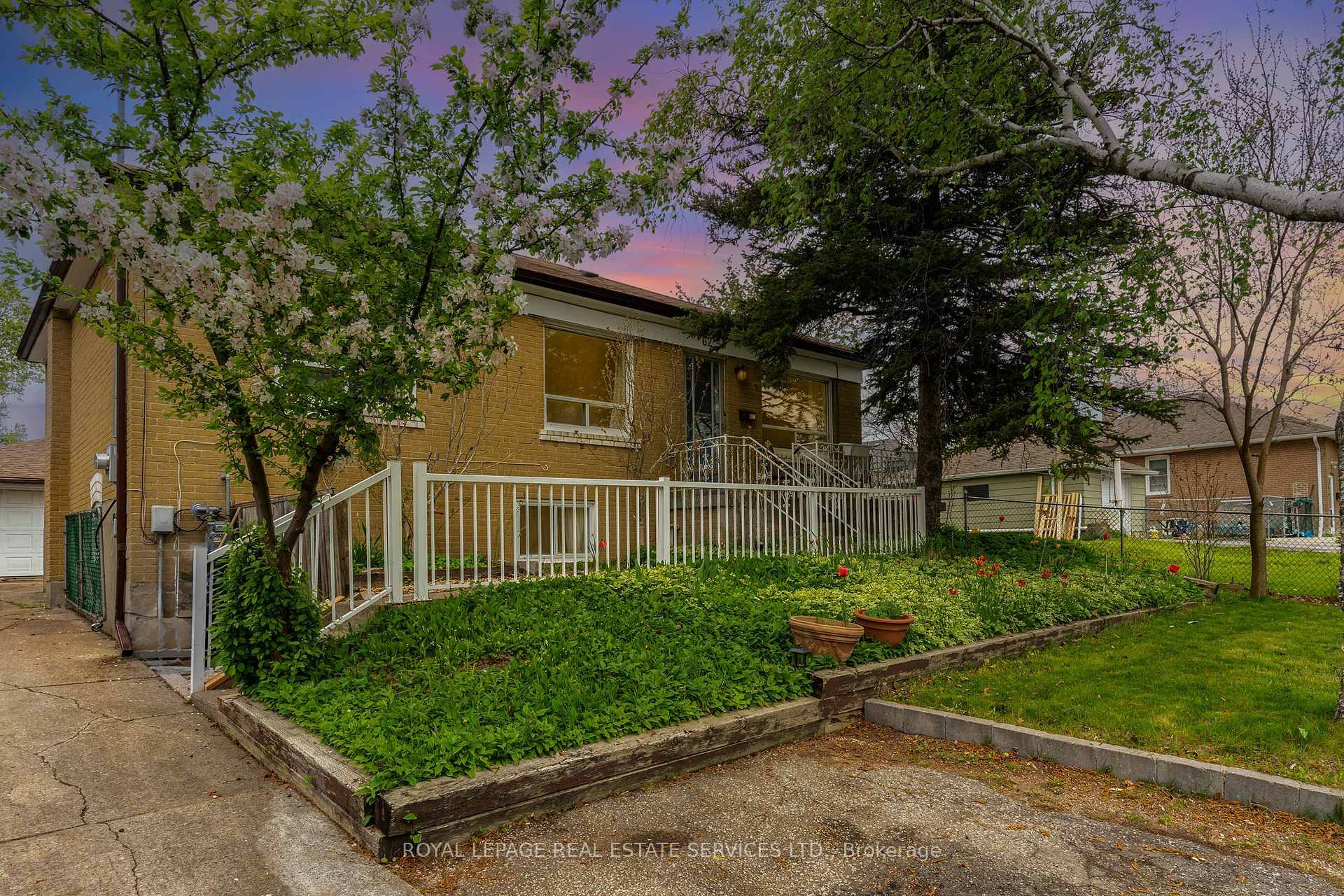 great bungalow with double garage.