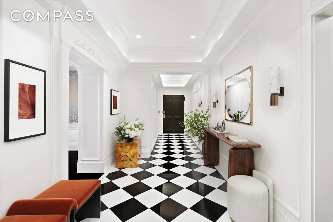 Fully Renovated Prewar Co op with Designer Finishes Welcome to Residence 15B, a stunning, fully renovated Prewar Classic 7 apartment in the heart of Sutton Place, one of Manhattan s ...