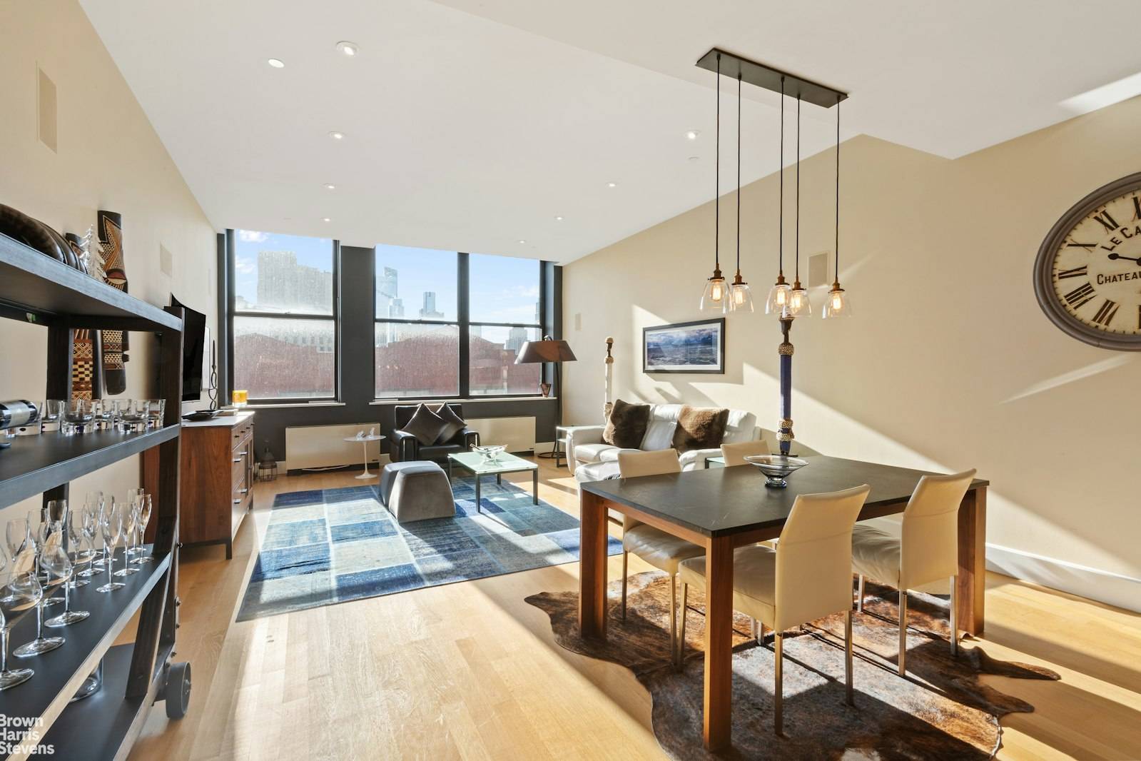 A rare offering with a legendary musical history, this 2 or 3 bed 2.