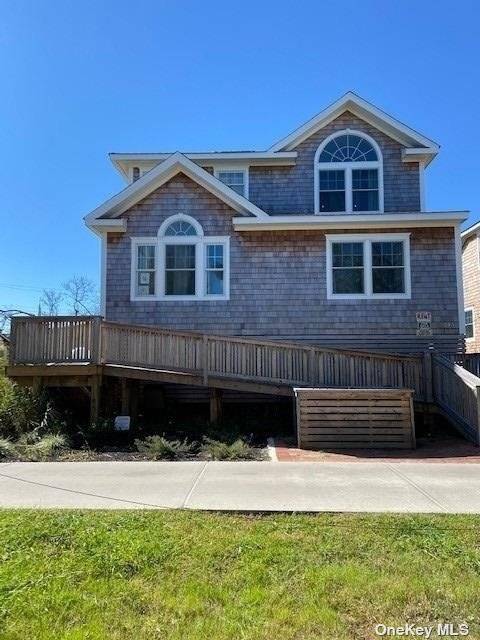 Lovely, NEW, five bedroom, three full bathroom home with pool.