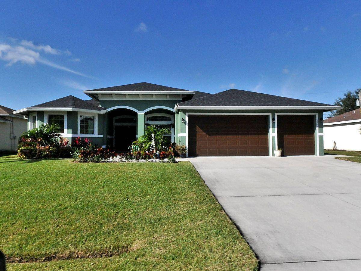 Welcome to this stunning 4 bedroom, 3 bathroom home that perfectly blends elegance, comfort, and modern living.