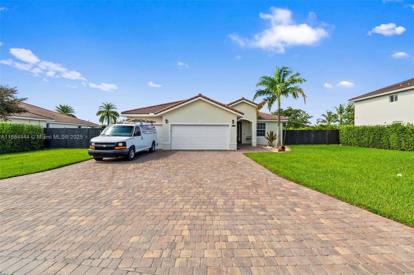 GREAT SINGLE FAMILY HOME.