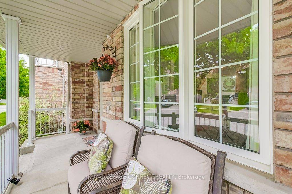 Gorgeous, well maintained freehold townhouse in Markham's desirable Greensborough community.