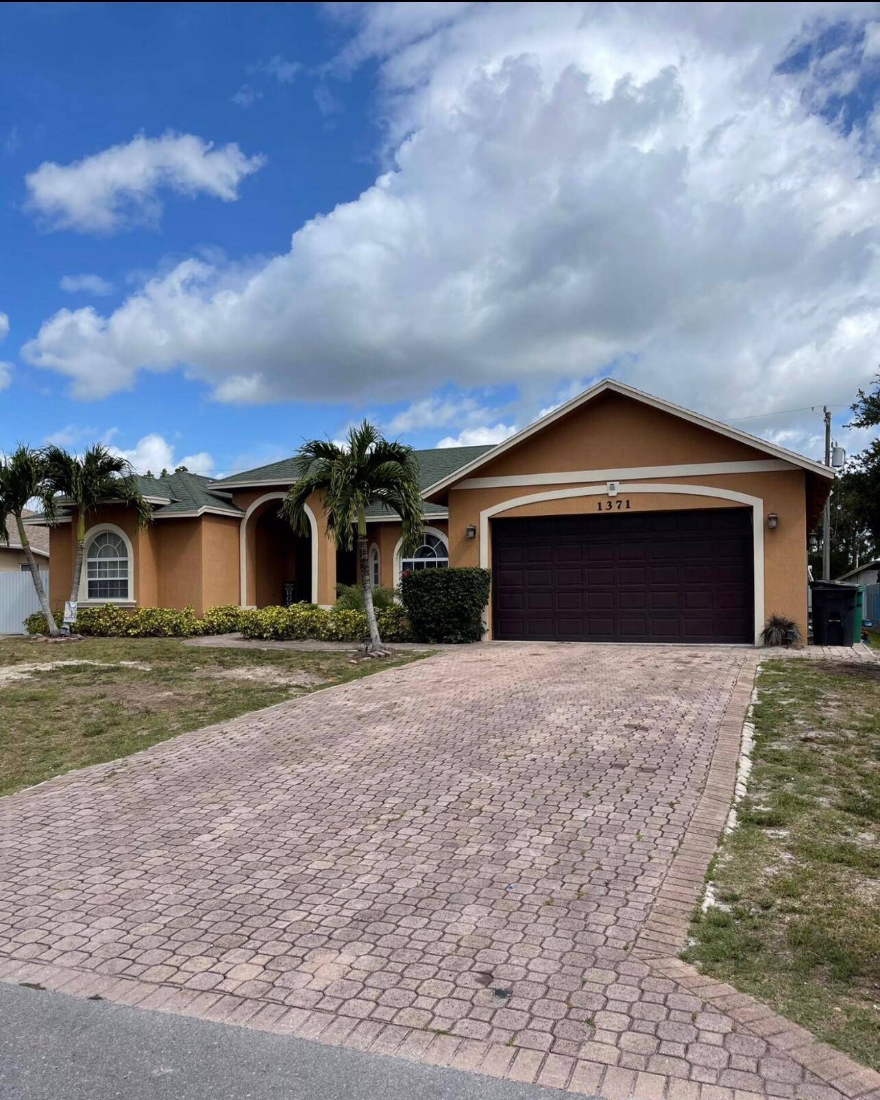 Welcome to your dream home in Port St.