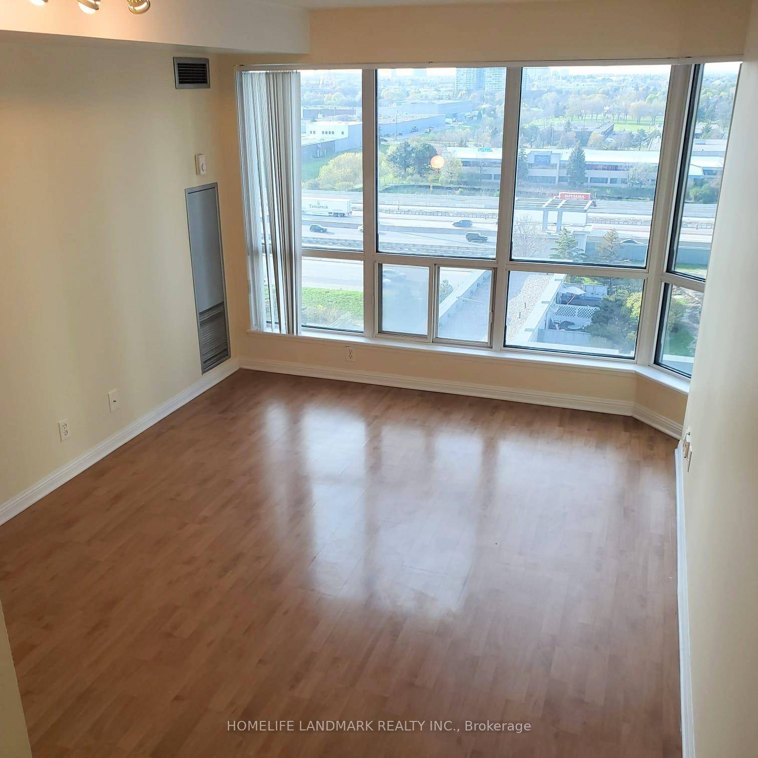 Ideal for Professionals and Small Family !
