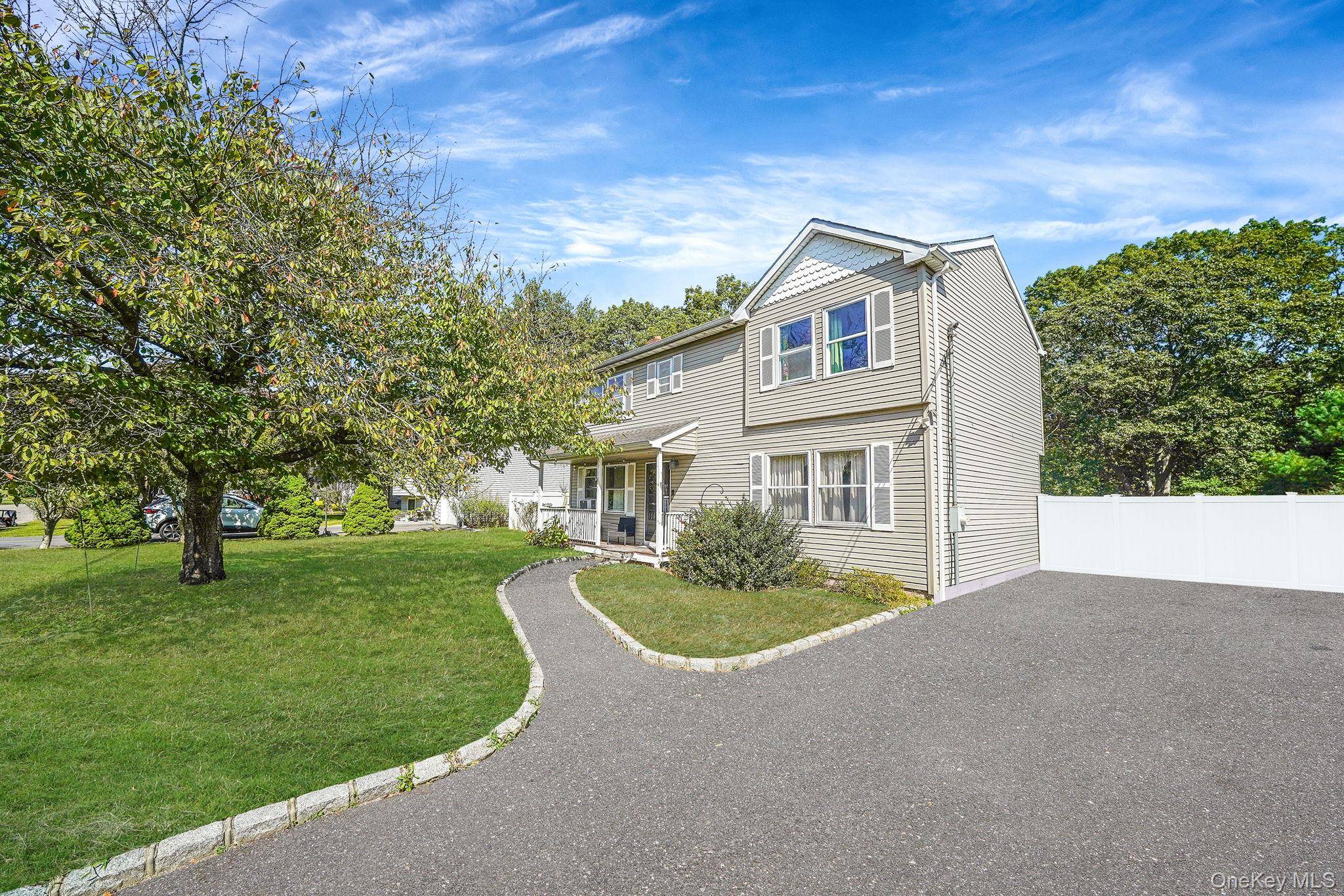 Welcome to 35 Maple Avenue !