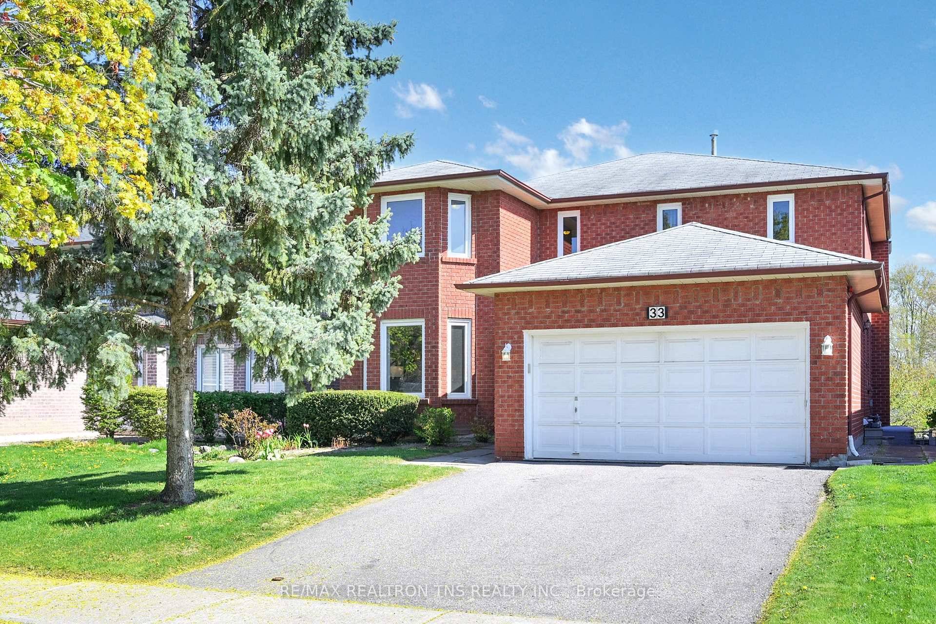 Prime Location in the Heart of Richmond Hill.